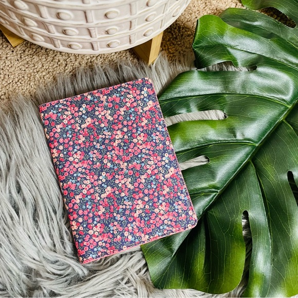 Liberty for anthropology lined journal - Picture 2 of 11